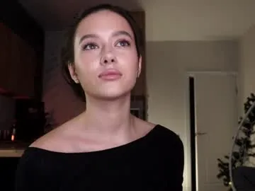 Chaturbate emilybatee is Freechat emilybatee — Freechat on Chaturbate