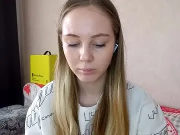 gladissoter — Umm, hi, its first day:) Goal - Lick my lips close to cam  #shy #teen #young #blonde [15 tokens remaining]