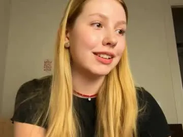 horney_audrey —    135 // GOAL: Erotic dance  [101 tokens left] // EPIC GOAL: Happy Valentines [4999 tokens left] #fit #puffynipples #saliva #ahegao #redhead