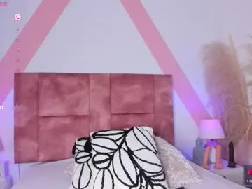 isabella_whiite — GOAL: Big Squirt With Me Finger [238 tokens remaining] WELCOME MY ROOM #bigboobs #fuckmachine #anal #deepthroat #squirt