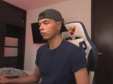 jhn_morghan — CUM CUM CUM!!! [1111 tokens left] #18 #dildo #uncut #latino #lovense