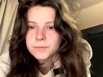 jlynn1997 — MilfyJ bought a new toy wanna watch?