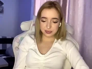 juleamesquieto — Help me to lose my shorts! #new #cute #asian #shy #18 [59 tokens remaining]