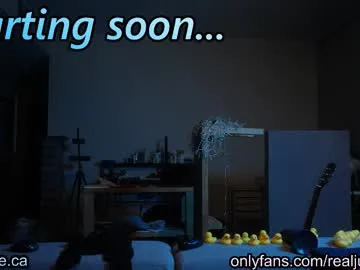 julia_jane — chmilling #bi #blonde