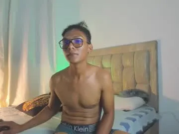 latinodark — CUM ON MY STOMACH!!  #new #latino #bbc #cum #bigdick [310 tokens left]