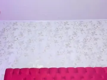 layla_lell — Send me a sensual kiss [10 tokens left] I'm just a mature woman who likes to fuck. #natural #latina #anal #milf #ebony