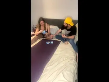 letsmaketrumpthenhump — Freechat on Chaturbate