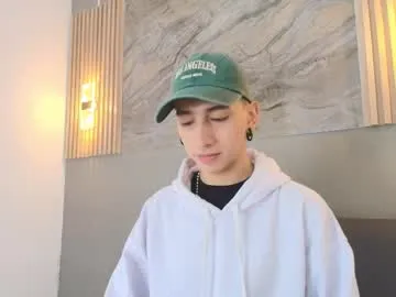 lian_cameron — #femboy #lovense #teen #cum #skinny CUM TIME  [450 tokens remaining]