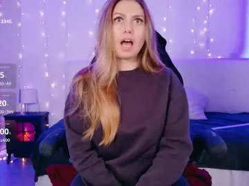 lindawhite_ — Naked [1000 tokens left] #hairy #nylons #french #latina #german