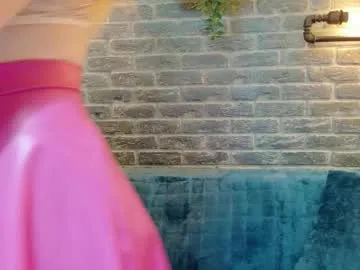 lisa_caprice — make me cum with the vibe of your tips... Let's have fun #milf #daddysgirl #blueEyes #longLegs #obey #milf [487 tokens remaining]