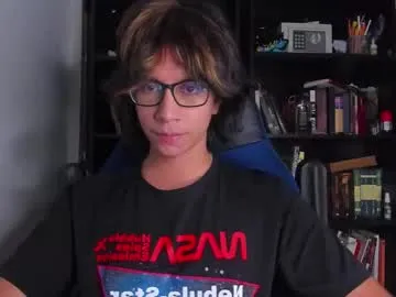 literateboy — GOAL: show cum [319 tokens remaining] Welcome literateboys! #bigcock #cum #young #twink #skinny