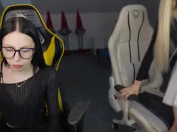 livehub054 — GOAL: SHOW TITS [299 tokens remaining] Welcome to my room! #prvt #tits #bigass #skinny #new