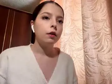 loanmittendorf — Goal:Spin around, show my outfit I'm Sandy, I'm #18 yo and I'm #new here. Glad to see you! #cute #shy #teen [9 tokens remaining]