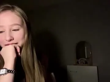 lomahakkila — Show my pretty eyes close up  #18 #teen #new #shy #cute [18 tokens remaining]