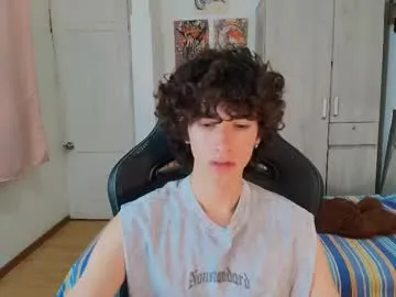 lucas_xo — GOAL: Cum show [2832 tokens remaining] Welcome to my room! #twink #young #latino #18 #cum