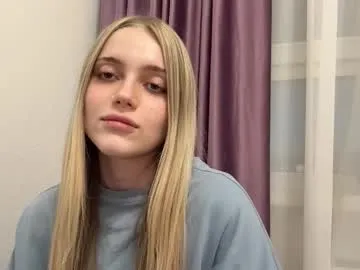 marielademopoulos — GOAL: Stand up and turn around  / Hey hey^^ My name is Mariel i'm #18 yo i'm #new here #skinny #cute #young [98 tokens remaining]