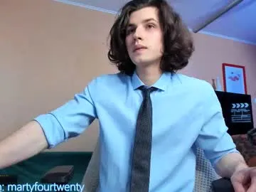 martinlutar420 — Naked and flex muscles [250 tokens left] give me your soul  #bigcock #master #hairy #findom #daddy