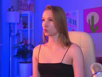 meganrodgers — GOAL: Perform a breast massage close to the camera [140 tokens remaining] Welcome to my room! #new #bigass #cute #nonude #valentinesday