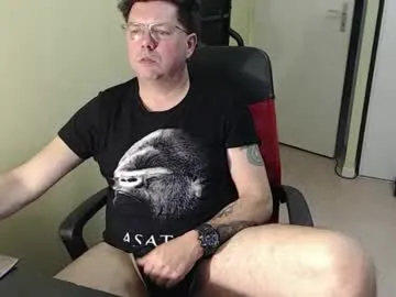 mistercoeur1 — Goal: cum #french #cum #naked - Next Goal: leche tout