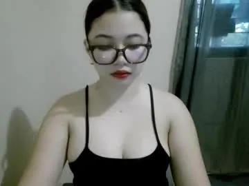 moleschaxxx — im new here! lets make some sexylove! #new #asian #pinay #wifematerial #squirt [3225 tokens remaining]