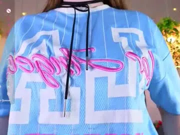 nancycaseys — GOAL: wanking my clit with fingers [62 tokens remaining] I'm young and full of energy, your #natural #teen with a #smalltits, #bigass that will drive you wild  My #lovense is ready to play, and I lov