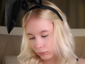 naomibry — GOAL: Heeeey Angel <3 [15 tokens remaining] Hi honey, I'm Angel! I'm here to make heaven on earth for you Let's have some fun (DONT FORGOT GIVE ME THUMBS UP) #new #bigboobs #lovense #teen #18