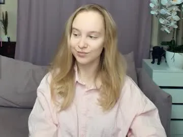 nicolavanderbie — GOAL: wet my panty close-up ;) [122 tokens remaining] Hi hi, I am Nicoletta, Ntmu ;) #18 #shy #feet #teen #skinny