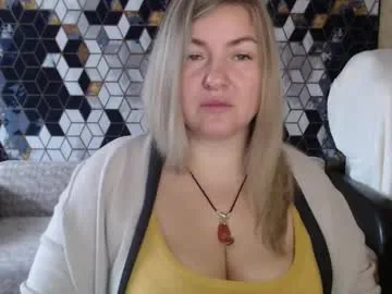 nikaskylink — #intelligent #naturalbeauty #beautifulsmile  #bigtits #nonude