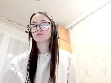 paulitashbi — Goal:  Show tongue close-up.   Hi I'm Aria and I'm #new at CB ! Welcome! #shy #18 #daddysgirl #petite [2 tokens remaining]