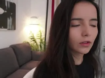 raychell_black — Double Blowjob - 2 Dildos at the same time NAKED #young #lovense #sweet #natural #dance  [1084 tokens remaining]