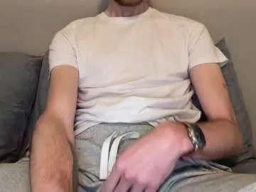 rileyman13xx — Cover myself in cum  #hairy #bwc #bigdick #precum #hugeload [814 tokens remaining]