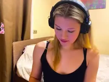 skyedavis — GOAL: take off my skirt<3 [0 tokens remaining] Welcome to my room! #pussy #doggy #blond #lovense #tits