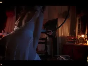 souffle_chaud — NAKED and CREAM IN FRONT OF THE WINDOW at GOAL/tipmenu /posmenu [4442 tokens left] #natural #hairy #tease #italian #fit