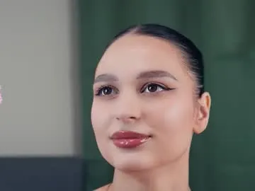 suziegoglia — GOAL: how about to some kiss in neck [35 tokens remaining] Welcome to ours roomPvt is open #new #18 #young #shy #natural