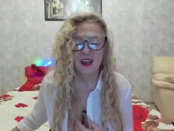 Chaturbate truefoxyyy is Freechat truefoxyyy — Truefoxyyy's room #mature #milf #bigboobs #squirting #toys # 3