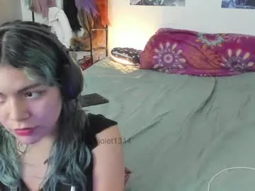 vaioletuwu — 5 minutos naked (I'll score the goal if I'm free and this is the last person who paid for the goal) [132 tokens remaining] #lovense #smalltits #fuckmachine #teen #latina