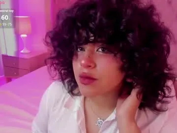 vinksmokee — GOAL: . Cameltoe [11 tokens remaining] Welcome to my room! #asian #curvy #dance #bigpussylips #new