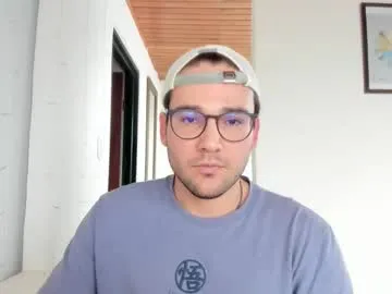 vito_ferrero —  Make me cum in 10 minutes! Open challenge  - Goal: show cum #latino #gay #leather #dominant #feet