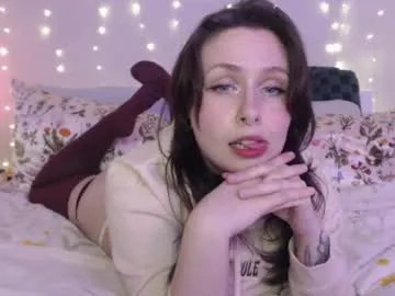 wingardiumleveveosa — Goddess is back & ready to play xx #goddess #femdom #findom #mommy #natural