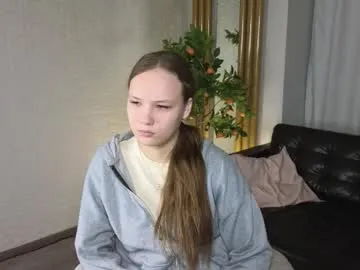 wink_fox — Goal: This is my first day here support me with greetings  / I want to find friends, let's be friends?  #18 #new #shy #cute #young [5 tokens remaining]