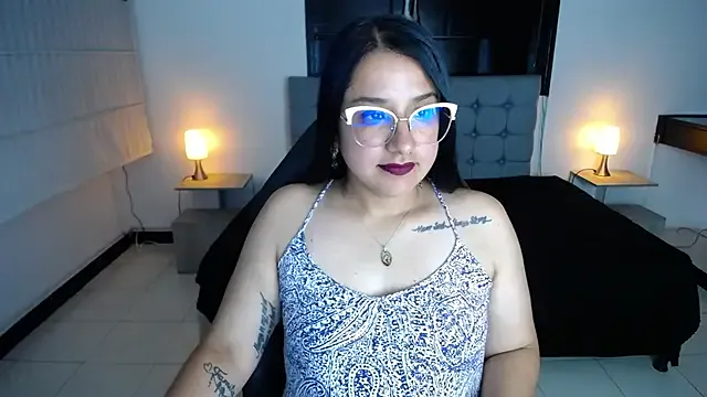 _sophiie_1 — show soles of feet