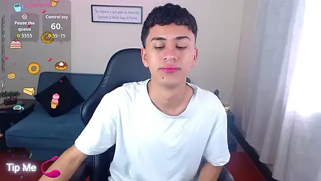 Alancum7 on StripChat