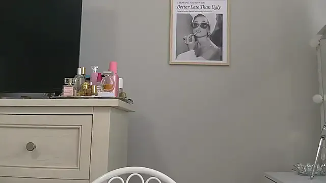 alex_callmemaybe — 100 SPANKS ! MAKE THAT ASS REDDD