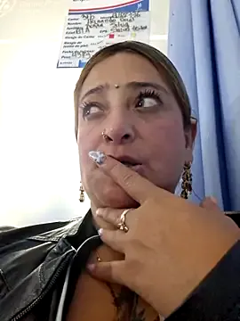 AlexadraJones3453 — Boobs Drooling