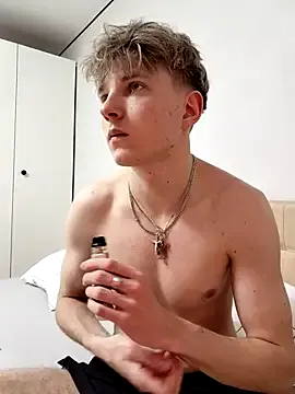 And25bn — Pisss pisss