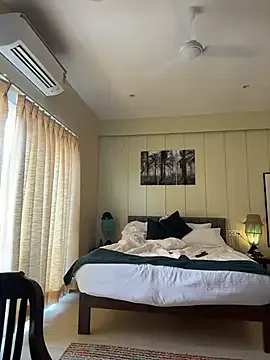 AnnaMaria- on StripChat