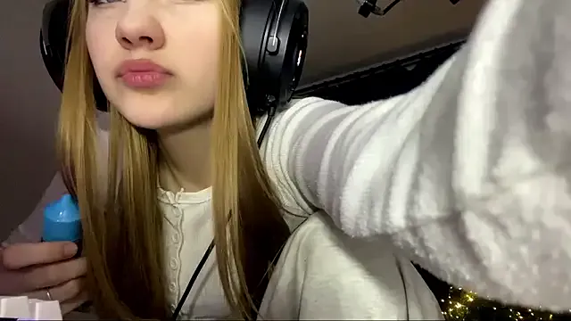 axin_burnell — spin around, show my outfit