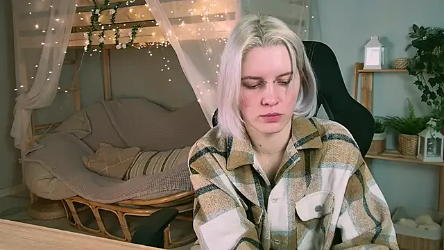 BethanyCloud — touch my bare feet