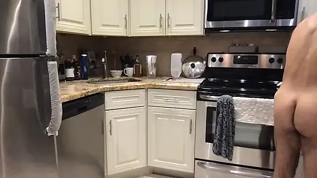 BigMuscleGuy28 — Cum Show - OF Brandonleeee