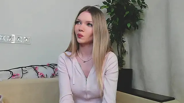 BirgitTaccetta — show legs~